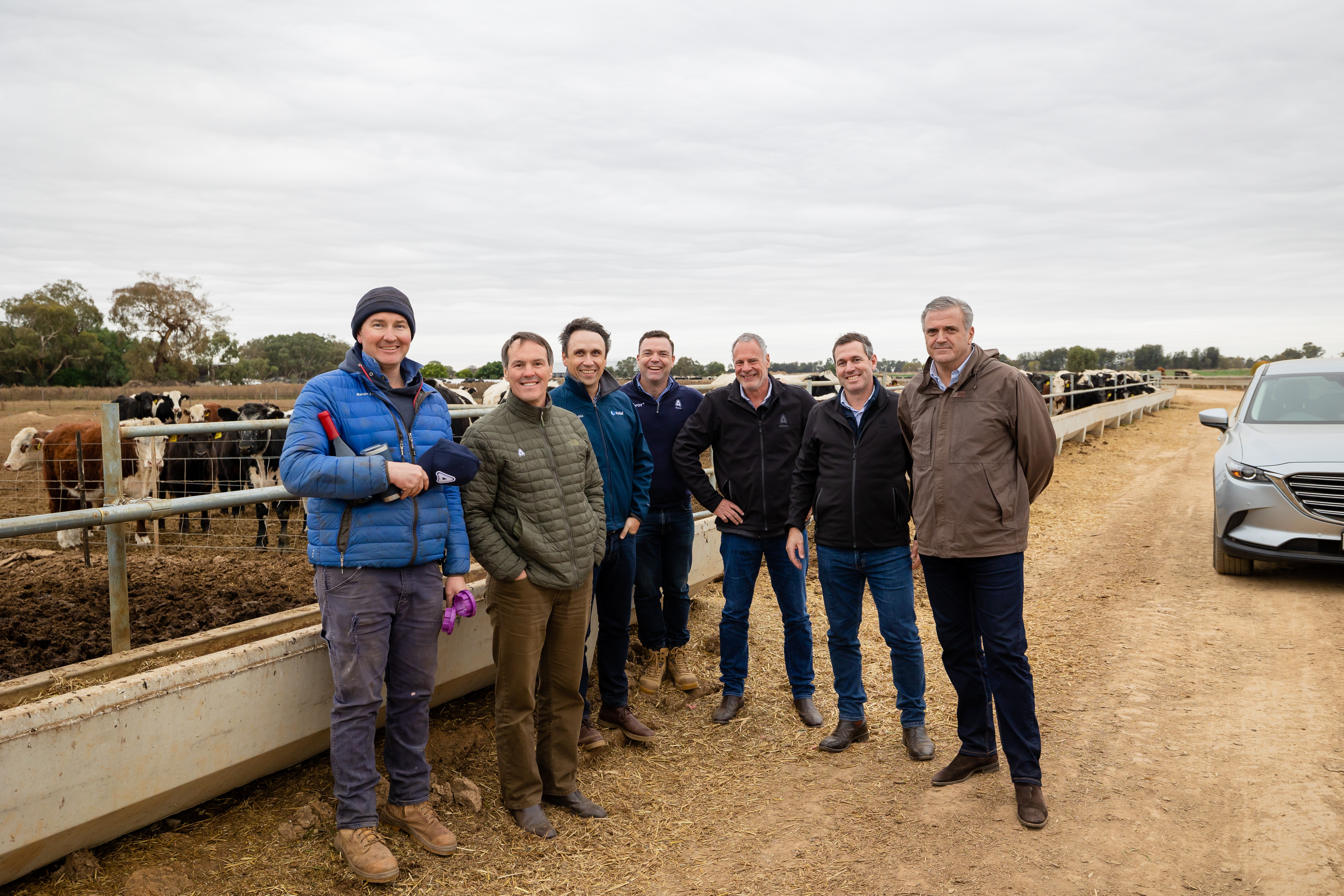  Steve Hawkins Australian visit with farmers