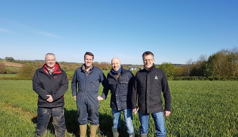 Farm Manager, Tom Paybody showed our Technical Specialist, Andy Bailey and David Roberts around his crops